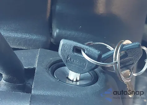 2001 Jeep Cherokee Sport from USA, damaged, VIN 1J4FT48SX1L604373